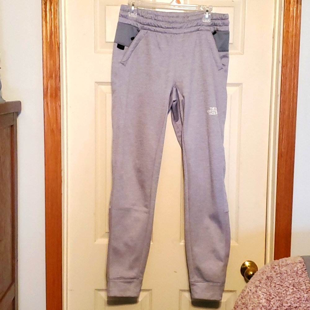 The North Face joggers/sweatpants.Only wore few times after purchasing.Mens sm